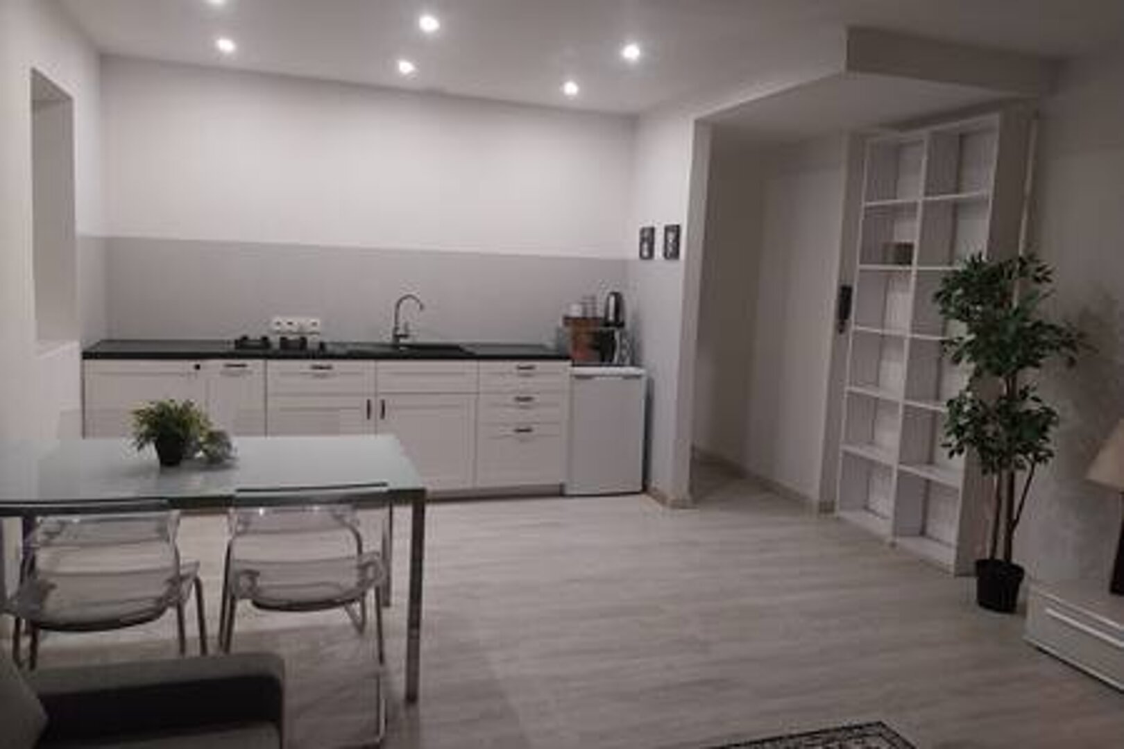 MADERA AGNIESZKA KAWECKA - 9