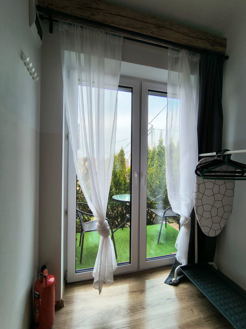 MADERA AGNIESZKA KAWECKA - 12